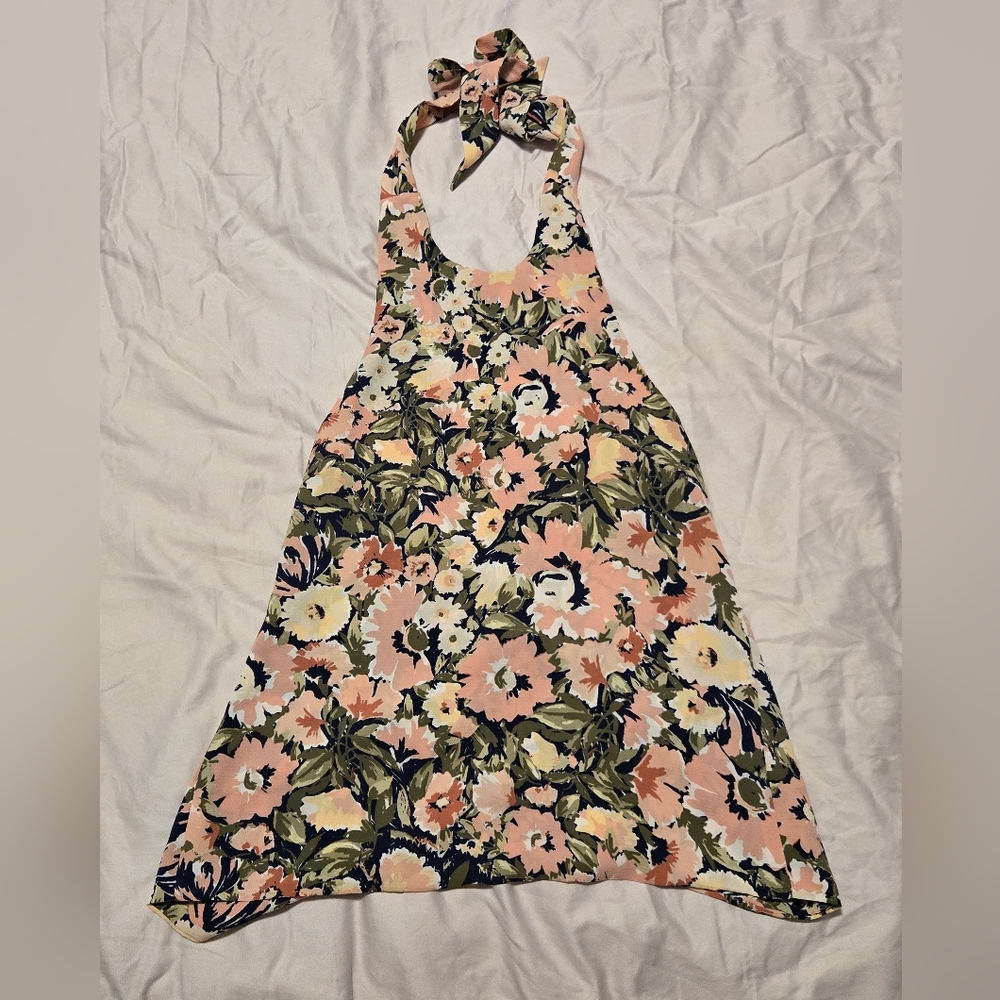 AKIRA CHICAGO BLACK LABEL Boho Floral Print Halter Top With Tie Back. Size S. - Picture 6 of 11